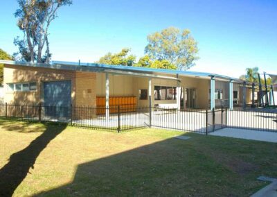 Prep classroom for pre-school children with central service facility
